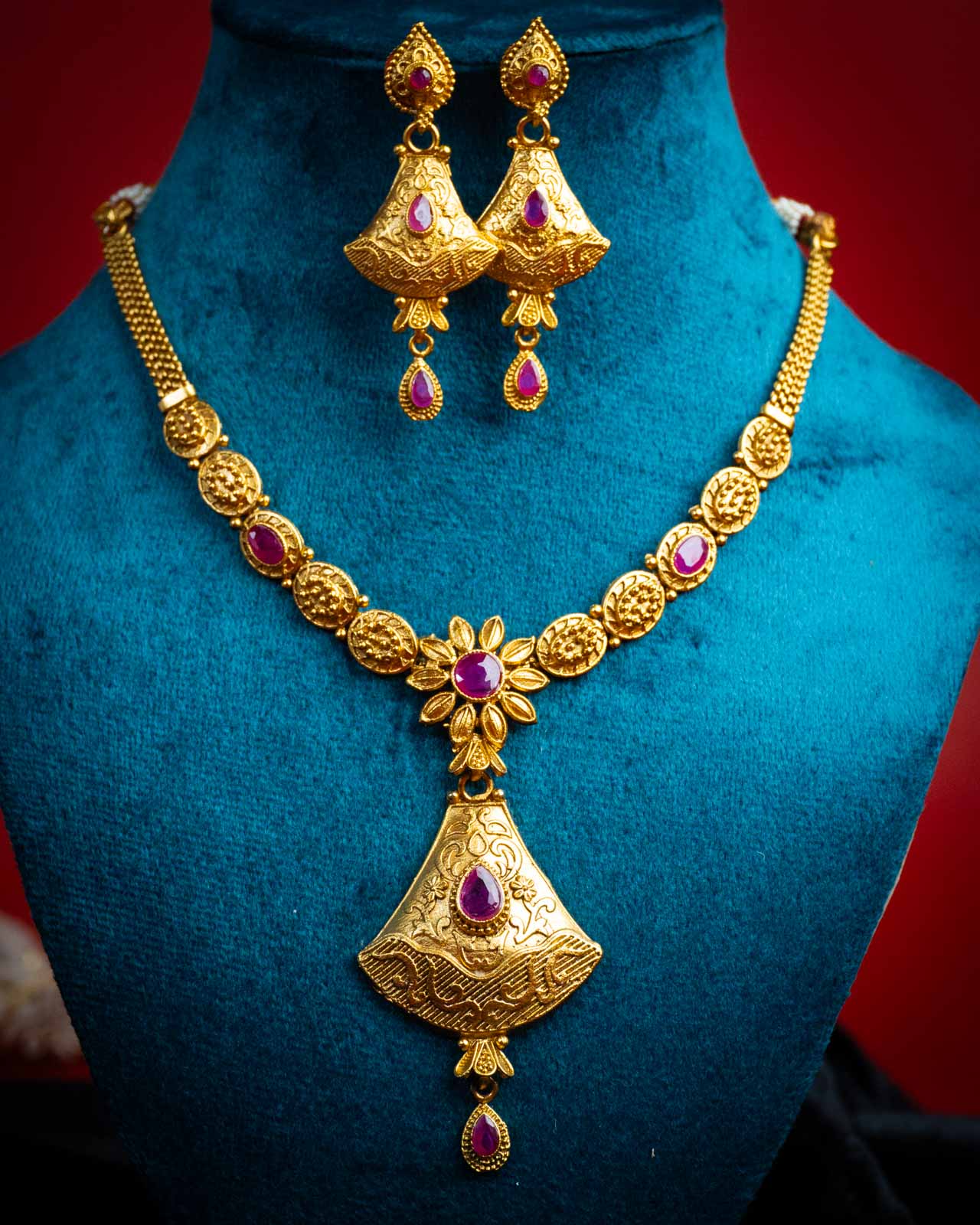 Royal Gold Aura