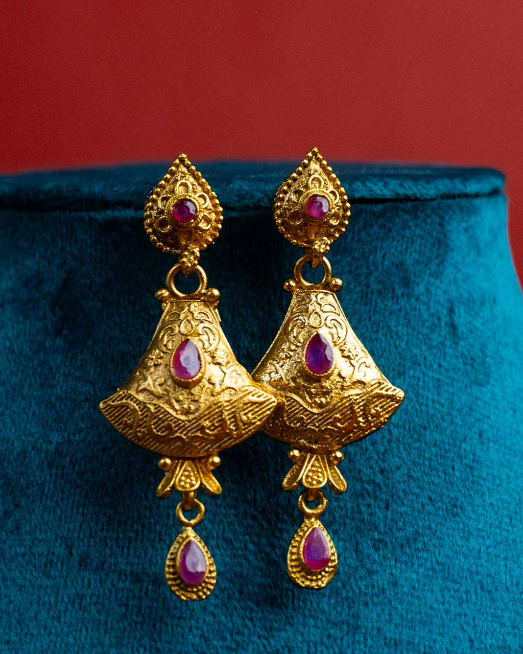 Royal Gold Aura