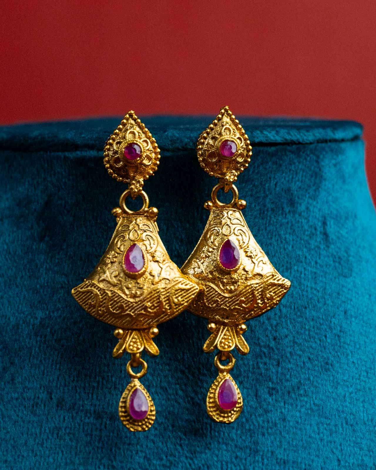 Royal Gold Aura